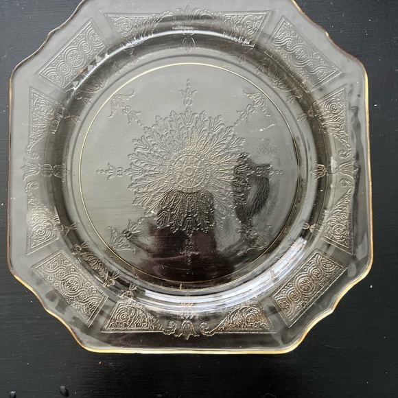 Yellow Square Depression Glass Plate GLOWS - Picture 1 of 3